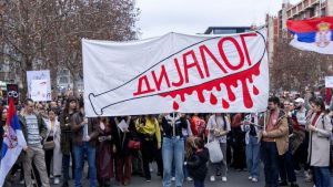 Izborni presek: Novi incidenti, EU poziva na ublažavanje retorike