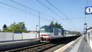 Muore travolto da un treno a Preganziol: linea interrotta tra Venezia e Udine