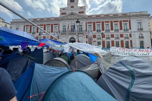 La acampada de Sol empieza a organizar la huelga general