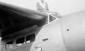 Raziskovalci na novi sledi v primeru izginotja legendarne pilotke Amelie Earhart