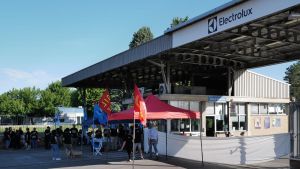 Electrolux, si torna a Roma. Lunedì 8 ore di sciopero