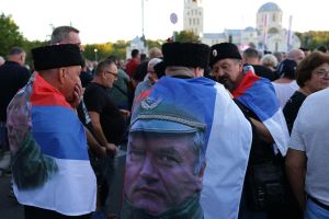 (GLOBALNA ARENA) Kolumna Carla Bildta: Alarmi na Balkanu