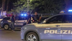 Rapina sul Naviglio a Capodanno: “Auguri”, poi il colpo della gang. Ora un 16enne è finito al Beccaria