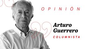 Pistola al cinto y otros símbolos