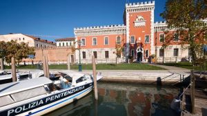 Fuga dal carcere di Venezia, ecco il piano: doppio abito e biglietto per il Freccirossa