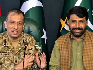 Pakistan military presents retired SSG soldier alive after India reported his death