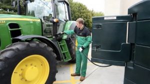 Carburanti, sconto del 20 per cento per agricoltori e pescatori: l’iniziativa Eni in Veneto