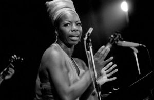 Nina Simone et le grand poète Langston Hughes : leur collaboration artistique oubliée