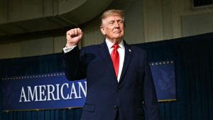 Perché la Super Intelligenza di Trump ha fatto scattare la corsa ai domini web sloveni
