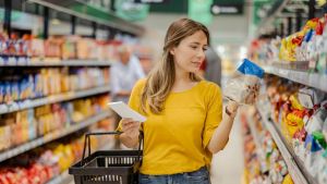 In Lombardia frenano i consumi: spese in negativo anche a Milano, capitale dello shopping