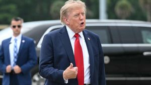 Freno ai prezzi di diesel e benzina, il G7 libera 100 milioni di barili. La mossa per scongiurare il blocco delle esportazioni verso l’Europa minacciato da Trump