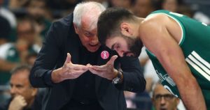 Ο Γκαστόνε, ο GOAT και τα κοκόρια που γεννάνε Ο Γκαστόνε, ο GOAT και τα κοκόρια που γεννάνε
