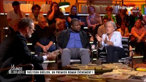Han blev hyldet på direkte tv. Men så brød en skør skandale om plagiat og racisme ud