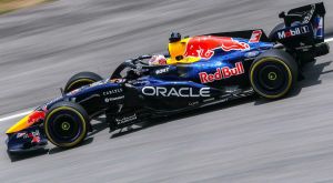 GP del Bahrain, a Sepang un Verstappen in grande forma punta in alto. La Ferrari fa quadrato intorno a Vesseur