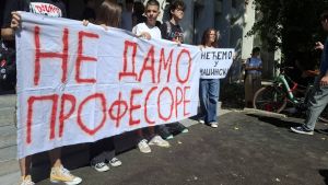 Novosadski srednjoškolci prikupljaju pomoć za otpuštene profesore Jovine gimnazije