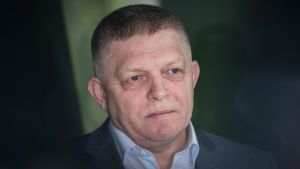 Zašto Fico ipak neće prisustvovati skupu SNS u Areni?