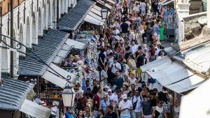 Affitti brevi a Venezia in crescita: dal Comune arriva l’iniziativa “blocca alberghi”