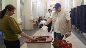 Izlazne ankete: Stranka premijera Letonije vodi na izborima