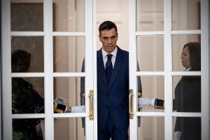 Pedro Sánchez alcanza la cima del Monte Calvario