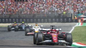 Gp, Domenicali gela Imola: “Qatar e Abu Dhabi per finire la stagione”. Ma proseguono i lavori in autodromo