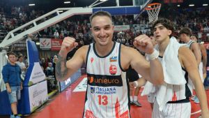 l’Unieuro Forlì centra la seconda vittoria di fila e si conferma in testa a punteggio pieno: Cento al tappeto