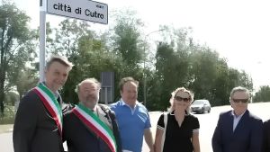 Il caso viale Città di Cutro: 