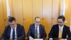 Alta tensione a palazzo. Opposizioni in pressing: 