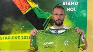 Il mercato e il programma. Colpo Valsa: Leone a centrocampo. Medolla Sf non può più sbagliare