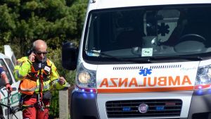 Morta Gabriella Rosa: travolta sull’ex statale 36, ha salvato l’amica facendole da scudo. Addio alla nonna che aiutava i bimbi ad attraversare la strada