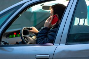 Téléphone au volant : la suspension temporaire du permis désormais généralisée