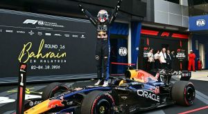 Verstappen, torna il padrone. Con lui sul palcoscenico l'Imperatore della Ferrari Hamilton
