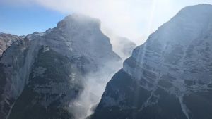 Cortina, grossa frana si stacca dalla Tofana di Dentro