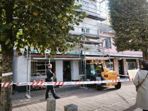 Søndag morgen: Rambuktyveri i smykkebutik