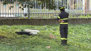 Scoppia un incendio in un appartamento in zona Niguarda: muore una donna di 73 anni