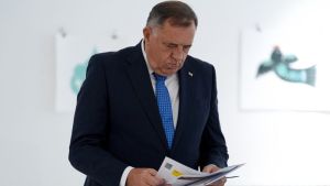 AP: Srpski separatista Dodik proglasio pobedu na izborima u BiH