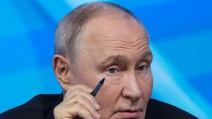 „Gde god se pojavi malo više novca, vlada će doći po njega“: Kako Putin planira da finansira rat u Ukrajini 2027.
