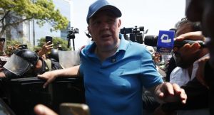 Rafael López Aliaga: ¿Qué entidad tiene en sus manos definir la entrega de credenciales?