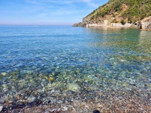 Livorno, tragedia al Rogiolo: uomo trovato morto in mare