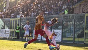 La Fermana sbatte sui legni. L’Osimana strappa lo 0-0