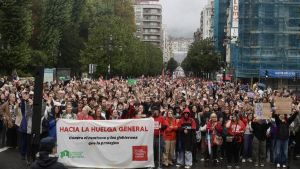 El problema de la vivienda en Asturias: los empresarios piden más suelo y pisos, y los políticos se culpan unos a otros de la crisis