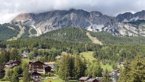 Heftiger Felssturz in Südtirol: Rettungshubschrauber muss umkehren