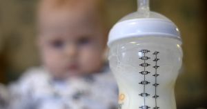 How to survive the first weeks of motherhood (and stay sane)