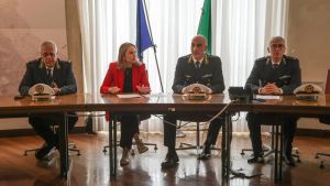 Rifiuti, odori e animali maltrattati: nel 2026 aperti più di 230 fascicoli dalla polizia ambientale di Trieste