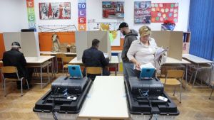 “Bošnjaci kaznili svoje vladajuće partije, Srbi i Hrvati ostali čvrsto uz dominantne političke figure”: Sagovornici Danasa analiziraju izbore u BiH