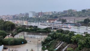 Rodalies recupera gran parte del servicio de la R1 este martes, pero sigue con importantes cortes en ocho líneas