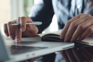 L’auteur augmenté par l’IA