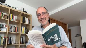 Rodríguez Olaizola, superior de los jesuitas en Asturias, presenta en Gijón su nuevo libro, 