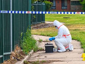 Police probe after 20yo rushed to hospital with stab wounds