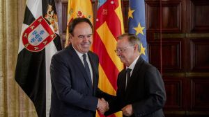 Sánchez sacude también el tablero valenciano