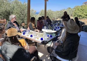 Kadim Köklere Dönmek: Karaburun’da İçimize Yaptığımız Yolculuk